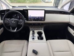 Lexus LM 2023 500h Six-Seat Premium Edition - ფოტო 11