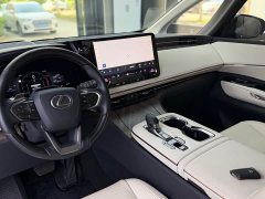 Lexus LM 2023 500h Six-Seat Premium Edition - ფოტო 8