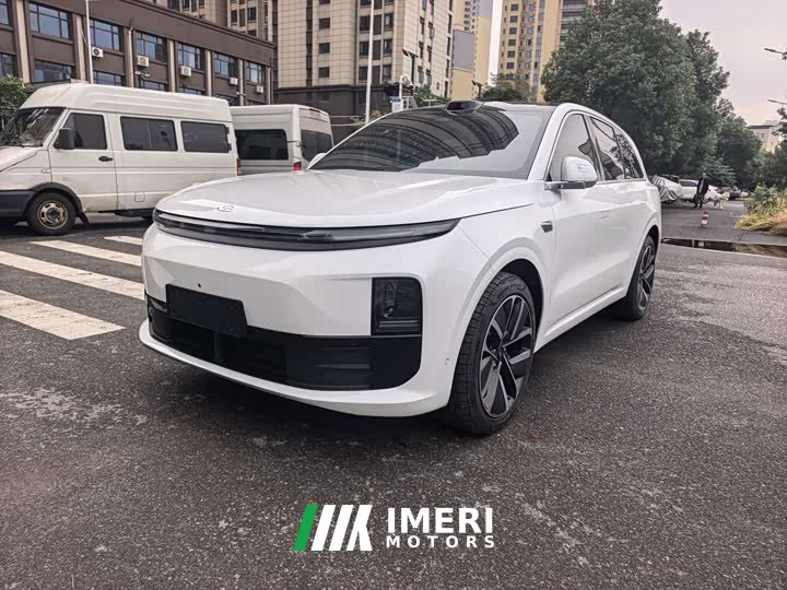 Li Auto L6 Max - ავტომობილი ჩინეთიდან