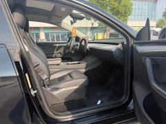 Tesla Model Y Rear-Wheel Drive - ფოტო 10