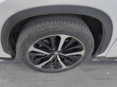 Toyota Crown Venza 2023 2.5L HEV AWD Premium - ფოტო 11