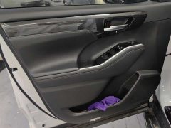 Toyota Crown Venza 2023 2.5L HEV AWD Premium - ფოტო 9