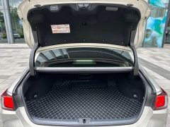 Lexus ES 300h Executive - ფოტო 13