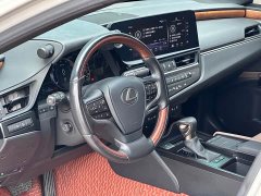Lexus ES 300h Executive - ფოტო 7