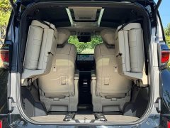 Toyota Vellfire Crown Hybrid 2.5L Premium Edition - ფოტო 18