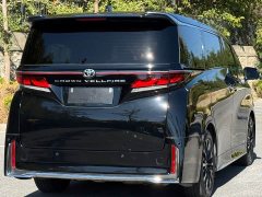 Toyota Vellfire Crown Hybrid 2.5L Premium Edition - ფოტო 4