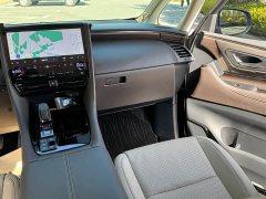 Toyota Vellfire Crown Hybrid 2.5L Premium Edition - ფოტო 9