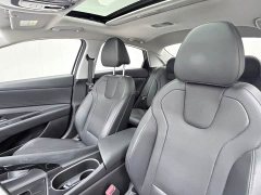 Hyundai Elantra 1.5L CVT Luxury - ფოტო 16