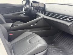 Hyundai Elantra 1.5L CVT Luxury - ფოტო 19