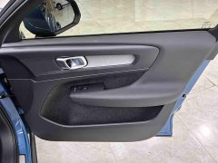 Volvo XC40 B4 AWD Smart Remote Luxury Edition - ფოტო 17