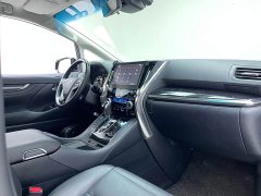 Toyota Vellfire 2020 Dual Engine 2.5L HV Luxury - ფოტო 6