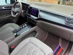 Volkswagen Viloran 380TSI Prestige - ფოტო 12