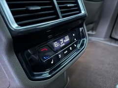 Volkswagen Viloran 380TSI Prestige - ფოტო 17
