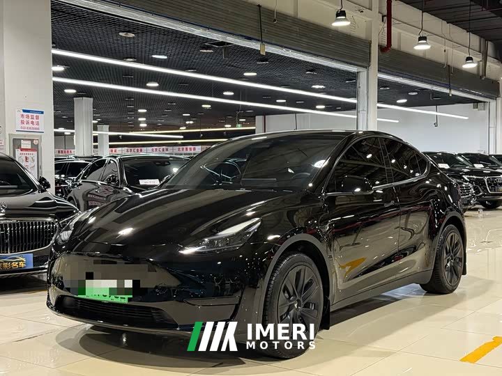 Tesla Model Y Facelift Rear-Wheel Drive