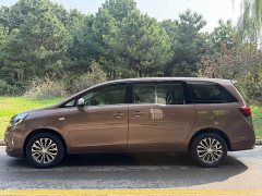 Buick GL8 Land Business Class 652T Comfort - ფოტო 3
