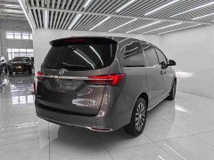 Buick GL8 Land Business Class Comfort Edition - ფოტო 4
