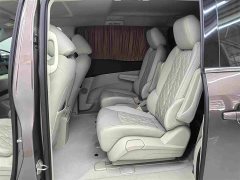 Buick GL8 Land Business Class Comfort Edition - ფოტო 9