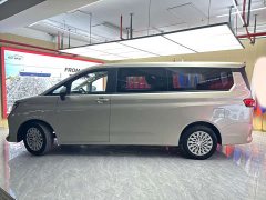 Beijing Ruisheng Wangpai M7 2.0L Automatic Long-wheelbase Business 7-seater - ფოტო 8