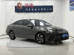 Hyundai Elantra 2023 1.5L CVT Luxury - ფოტო 3