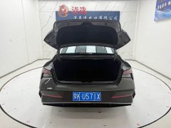 Hyundai Elantra 2023 1.5L CVT Luxury - ფოტო 9