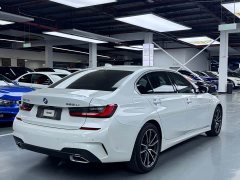 BMW 3 Series 325Li M Sport Package - ფოტო 17