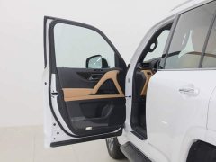 Lexus LX 600 Middle East Edition - ფოტო 5