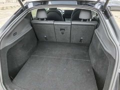 Tesla Model Y Rear-Wheel Drive - ფოტო 11