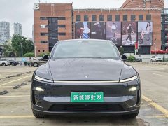 Tesla Model Y Rear-Wheel Drive - ფოტო 2