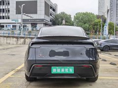 Tesla Model Y Rear-Wheel Drive - ფოტო 5