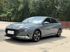 Hyundai Elantra 2022 1.5L CVT Luxury - ფოტო 1