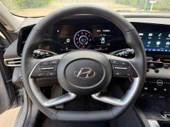 Hyundai Elantra 2022 1.5L CVT Luxury - ფოტო 19