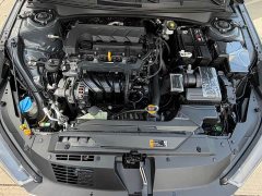 Hyundai Elantra 2022 1.5L CVT Luxury - ფოტო 20
