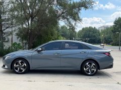Hyundai Elantra 2022 1.5L CVT Luxury - ფოტო 8