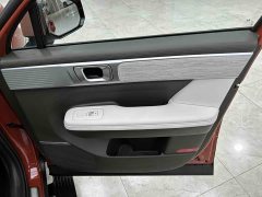 Hyundai Santafe 2.0T Connoisseur Ultra - ფოტო 18
