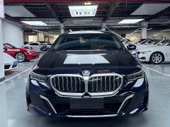 BMW 5 Series 525Li M Sport Package - ფოტო 2