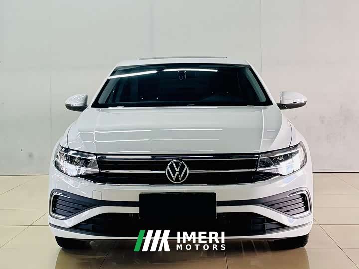 Volkswagen Bora 200TSI DSG Comfort Navigation Edition