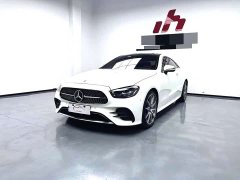 Mercedes-Benz E-Class (Imported) E 260 Coupe - ფოტო 1