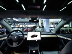 Tesla Model 3 Rear-Wheel Drive - ფოტო 4