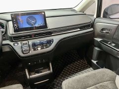 Honda Elysion 2.0L e:HEV Classic - ფოტო 13