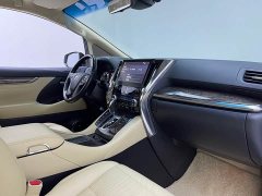 Toyota Alphard 2020 Hybrid 2.5L Golden Special Edition - ფოტო 6