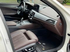 BMW 5 Series 530Li Luxury M Sport Package - ფოტო 9