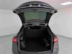 Tesla Model Y Rear-Wheel Drive - ფოტო 18