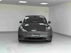 Tesla Model Y Rear-Wheel Drive - ფოტო 2