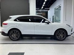 Porsche 2019 Cayenne 3.0T - ფოტო 3