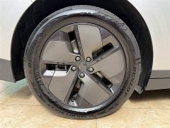 Li Auto i6 Two-Wheel Drive Standard - ფოტო 19