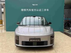 Li Auto i6 Two-Wheel Drive Standard - ფოტო 2