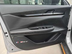 Changan UNI-V 2024 1.5T Premium Sport - ფოტო 10
