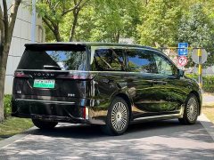 Voyah Lantu Dreamchaser PHEV AWD Luxury Kunpeng Edition - ფოტო 4