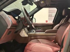 Land Rover Range Rover 2025 3.0L V6 400PS Extended Wheelbase Prestige Edition - ფოტო 10
