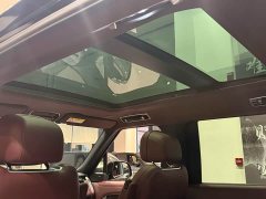 Land Rover Range Rover 2025 3.0L V6 400PS Extended Wheelbase Prestige Edition - ფოტო 18